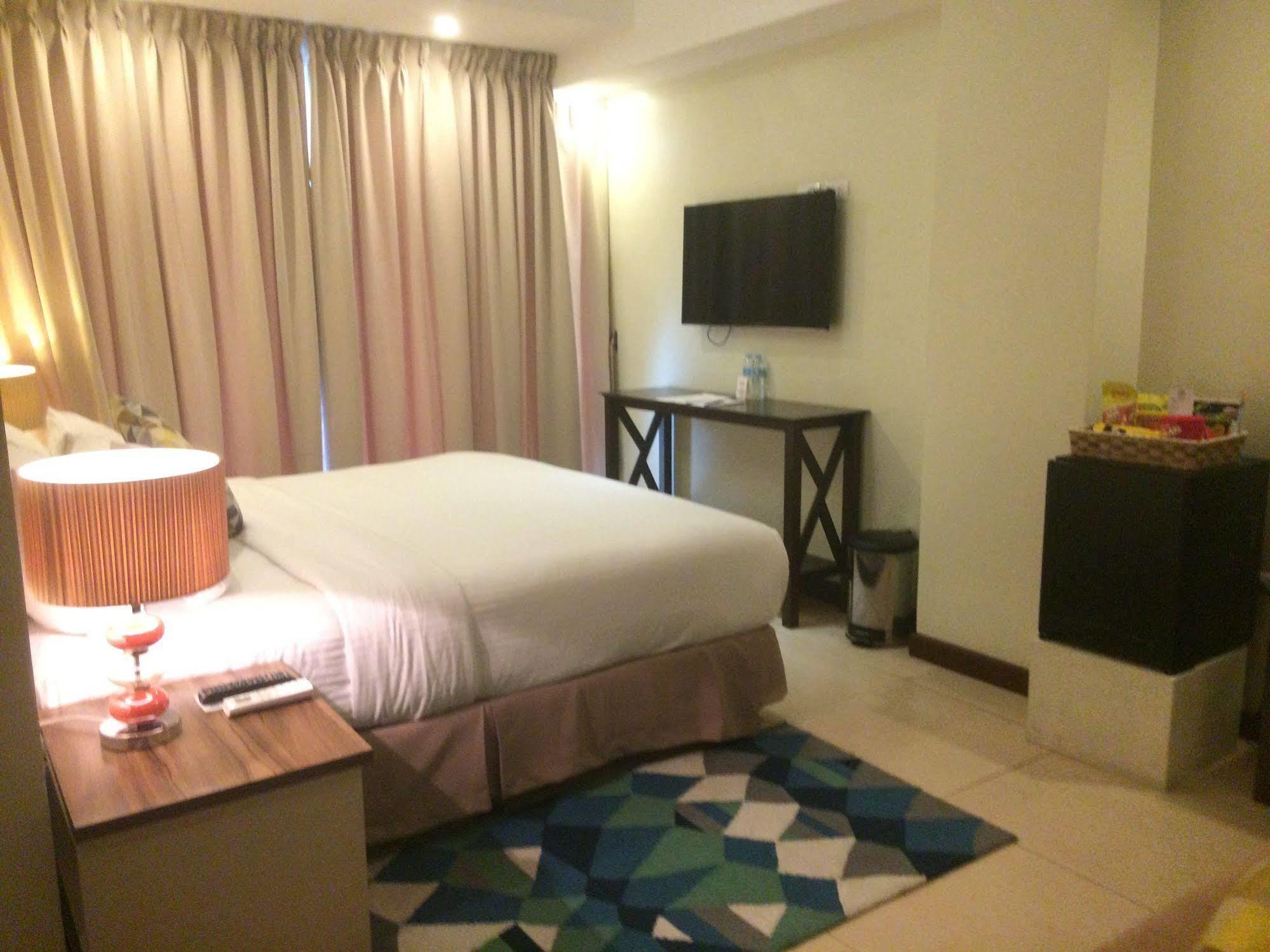 Belian Hotel Tagbilaran City Exterior photo